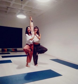 Martina y yo Alquiler Salas Yoga Barcelona